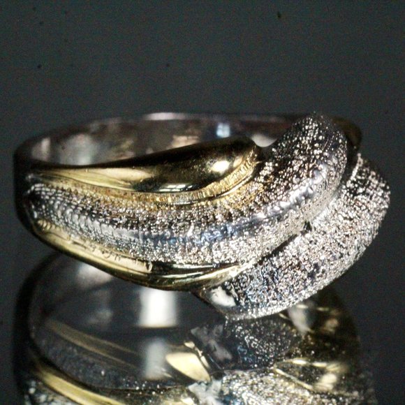 Sterling Silver Contemporary Two Tone Vermeil Textured Ring - Picture 8 of 10